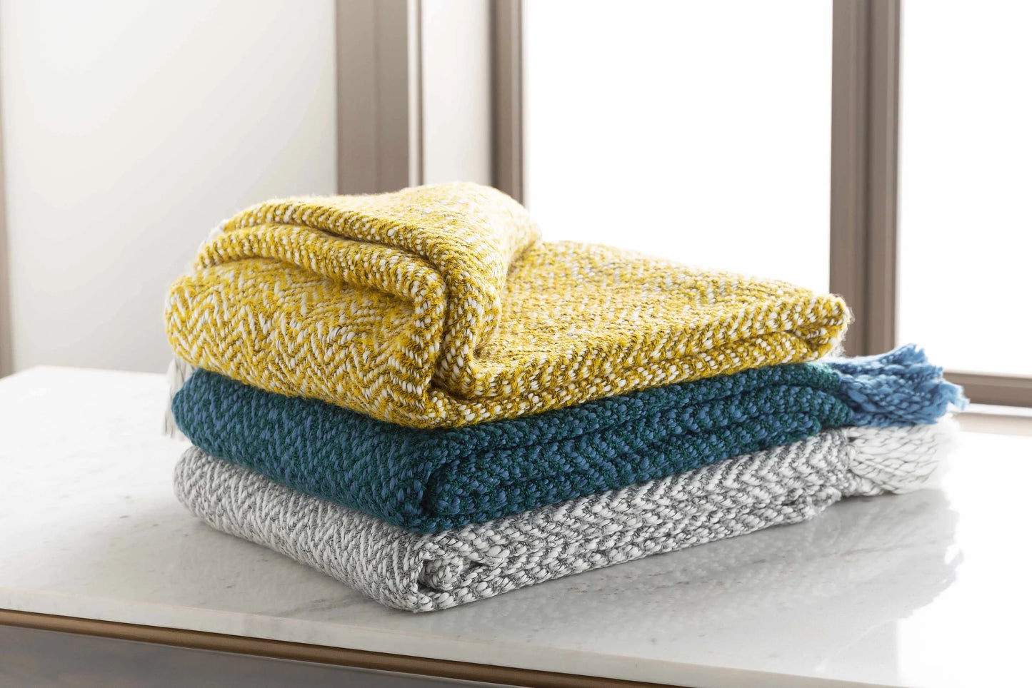 Bennungen Throw Blanket