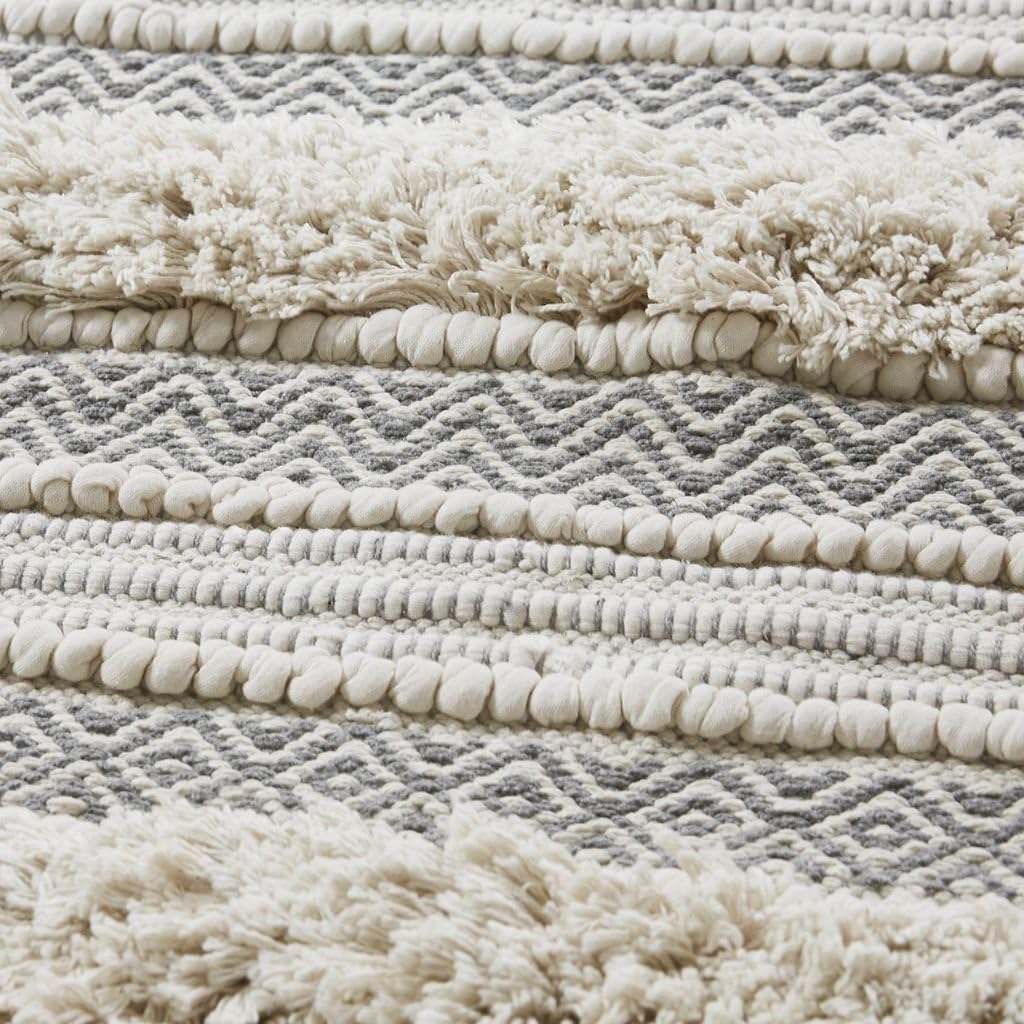 32" Ivory and Gray Cotton Striped Bath Rug