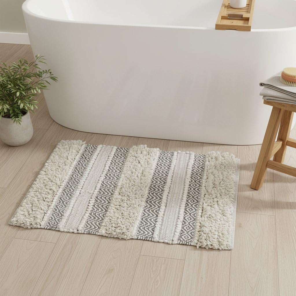 32" Ivory and Gray Cotton Striped Bath Rug
