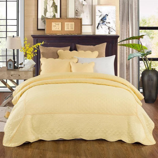 Tache Buttercup Puffs Yellow Diamond Matelasse Scalloped Quilt Set (YELLEMDES)