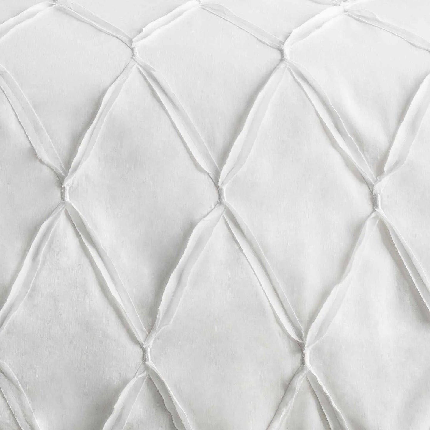 Gutalac White Quilted Bedding