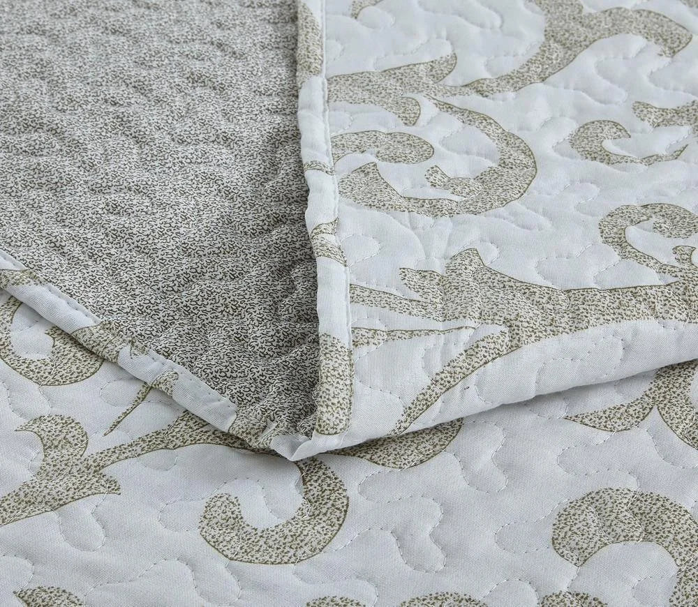 DaDa Bedding Luxe Couture Floral White Freesia Vineyard Elegant Coverlet Bedspread Set (HS-8760)